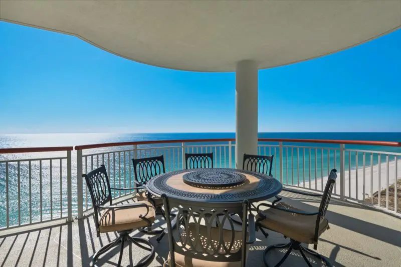 E Penthouse 17C Balcony