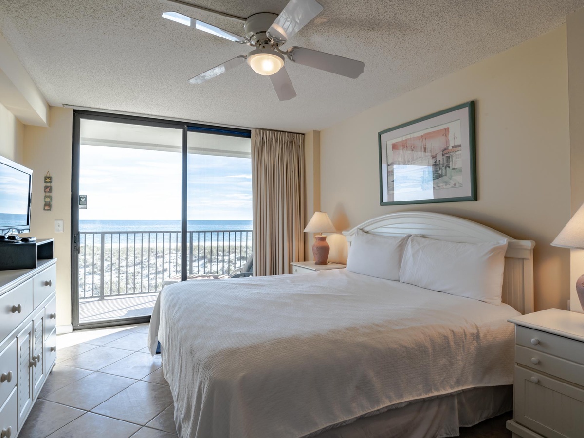 Emerald Surf 108 Bedroom